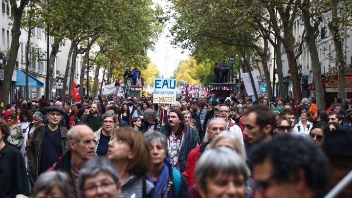 Διαδήλωση στο Παρίσι &#8220;κατά της ακρίβειας&#8221; με φόντο την έλλειψη καυσίμων