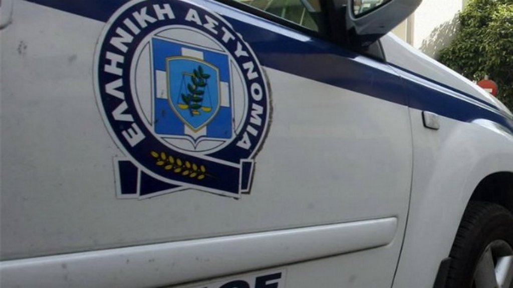 Δύο συλλήψεις για την επίθεση με μολότοφ στην Τροχαία Πειραιά