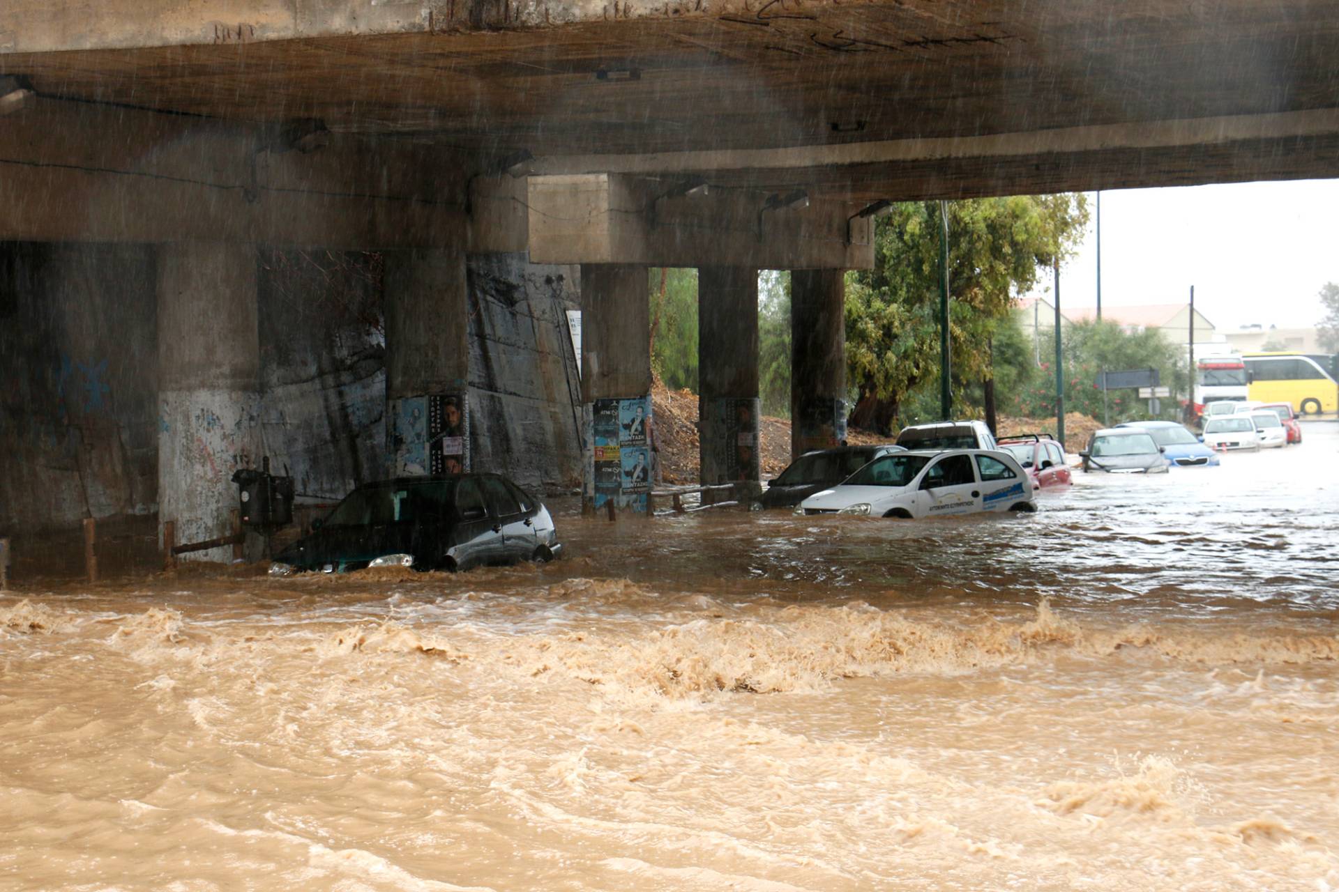 Κρήτη – Κ. Λαγουβάρδος: “Δύσκολο διήμερο με έντονες βροχοπτώσεις – Να λειτουργήσουν συστήματα έγκαιρης προειδοποίησης των πολιτών”