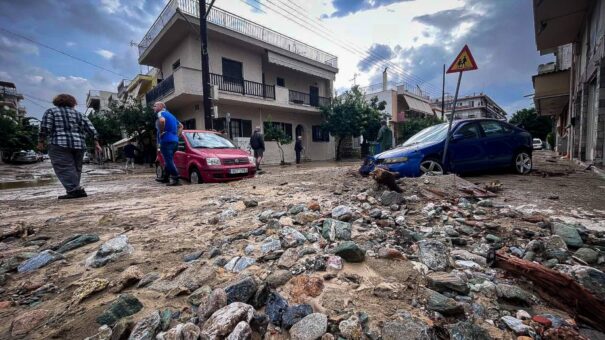 Μετρούν τις πληγές τους σε Βόλο, Θεσσαλία και Εύβοια – Συναγερμός για νέα πλημμύρα στον Παλαμά  