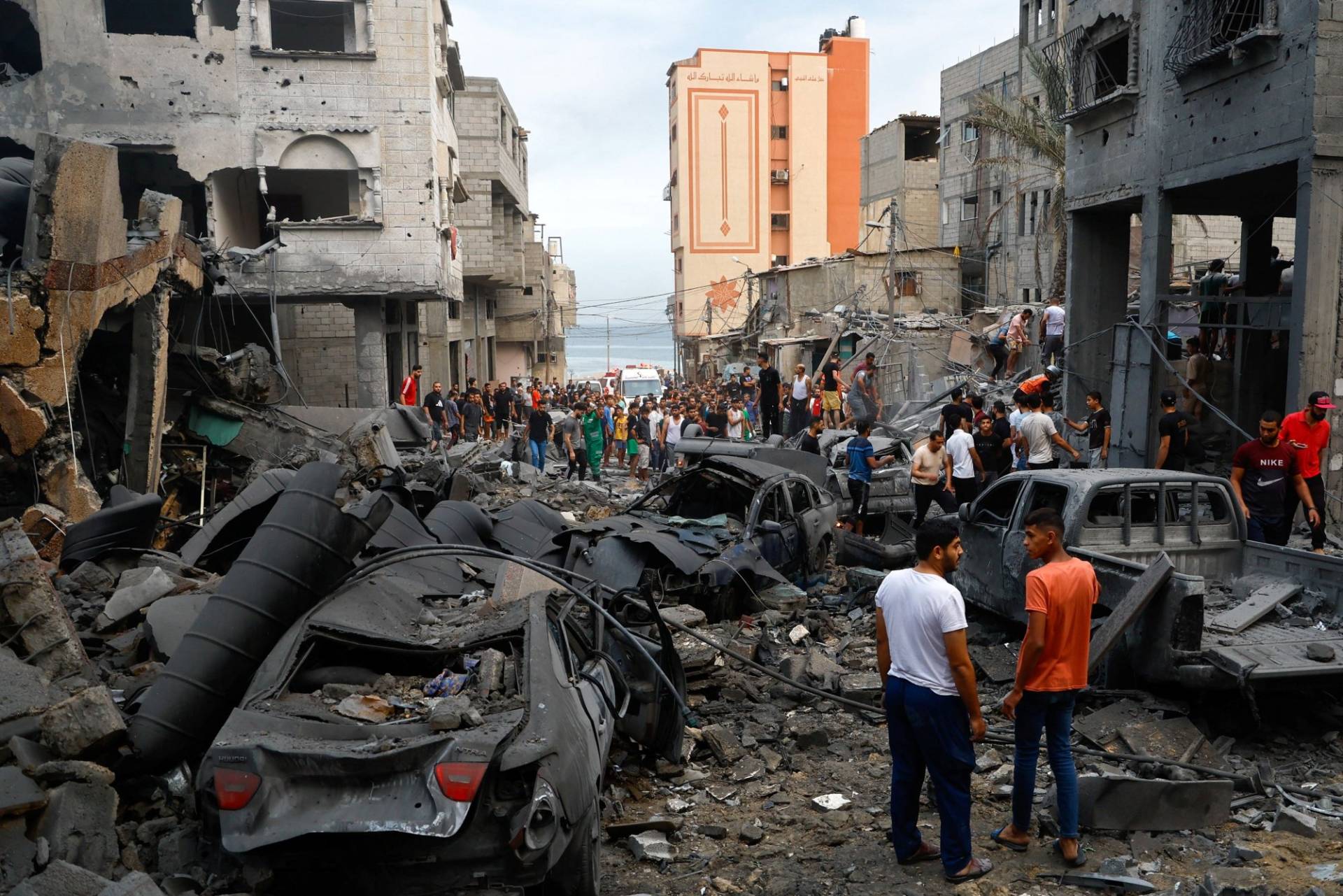 Ανησυχία των συγγενών των Ισραηλινών ομήρων για τους βομβαρδισμούς στη Γάζα