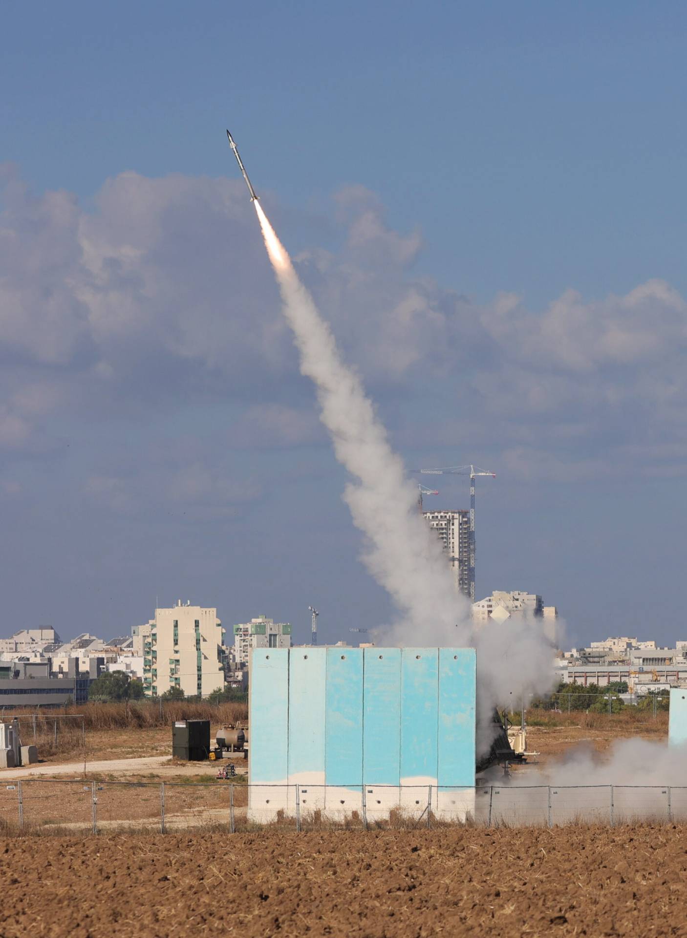 Νετανιάχου: «Είμαστε σε πόλεμο και θα νικήσουμε» – Μεγάλη επίθεση της Χαμάς στο Ισραήλ