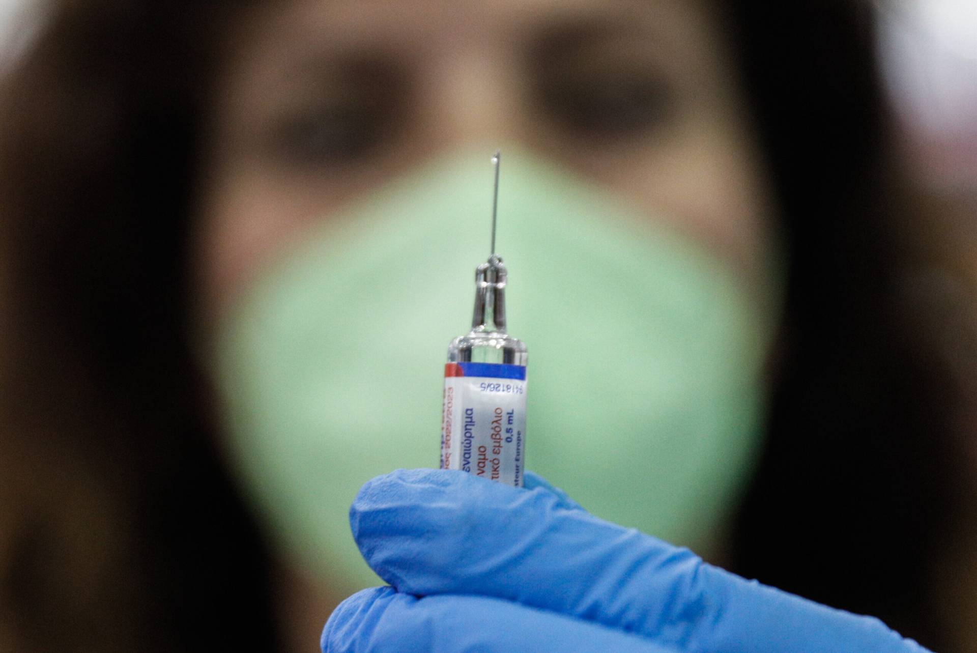 Συστάσεις ΙΣΑ: Με ιατρική γνωμάτευση ο εμβολιασμός τον πολιτών – Κανένα φάρμακο χωρίς ιατρική