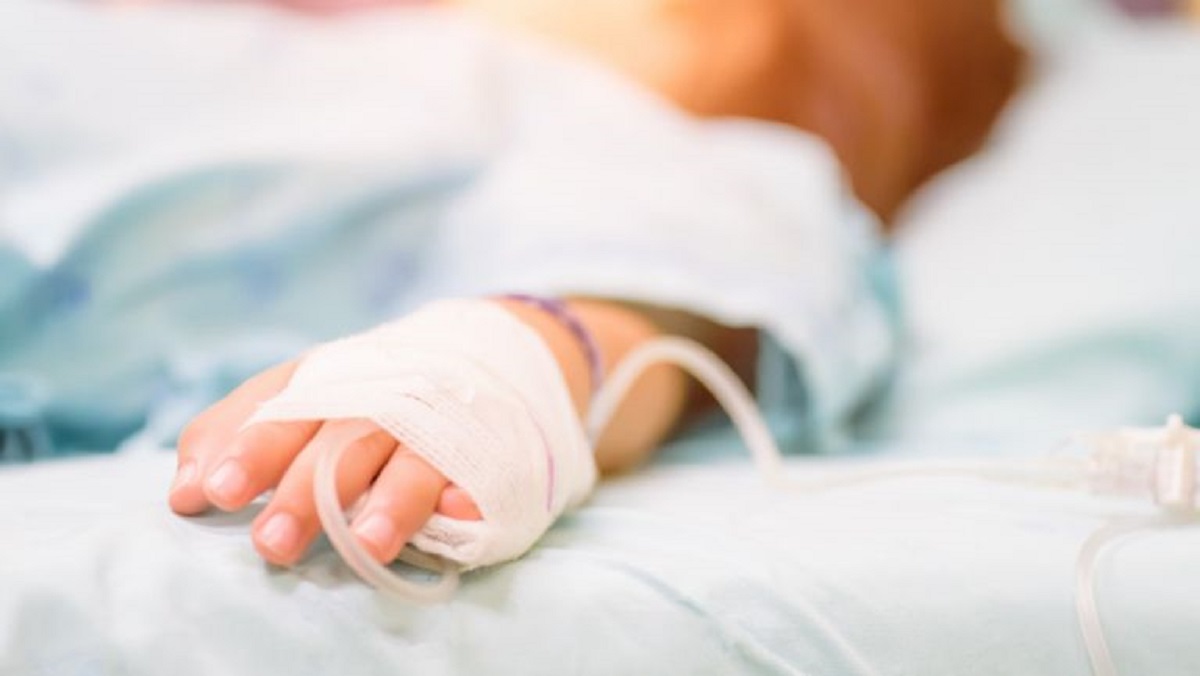 Ξεκινά γονιδιακός έλεγχος για τα δύο βρέφη στην Κάτω Αχαΐα – «Θα μας δείξει με σιγουριά την αιτία θανάτου τους» λέει ο ιατροδικαστής Δ. Γαλεντέρης