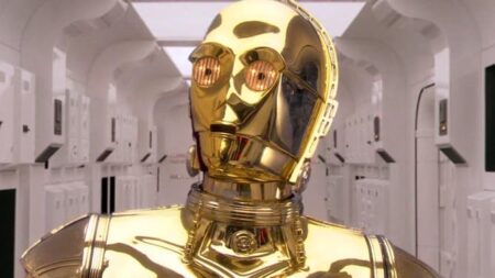Star Wars: Στο «σφυρί» το κράνος του C-3PO από την ταινία