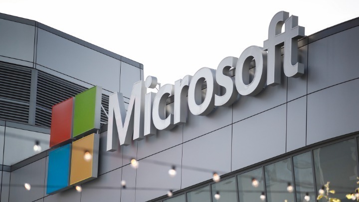 Microsoft: Επενδύει άνω των 3 δισ. ευρώ στην τεχνητή νοημοσύνη στη Γερμανία