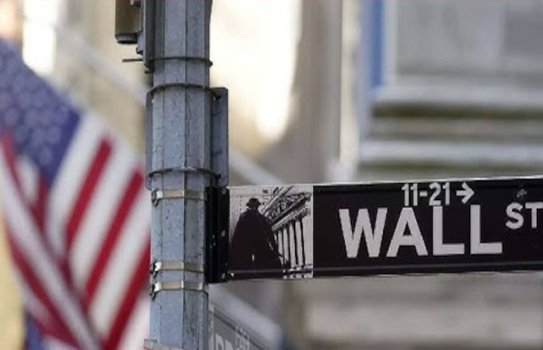 Wall Street: Σήμα ανάκαμψης μετά από τέσσερις μέρες