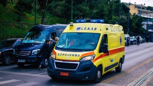 Τροχαίο δυστύχημα στη Θεσσαλονίκη &#8211; Ένας νεκρός και δύο σοβαρά τραυματίες