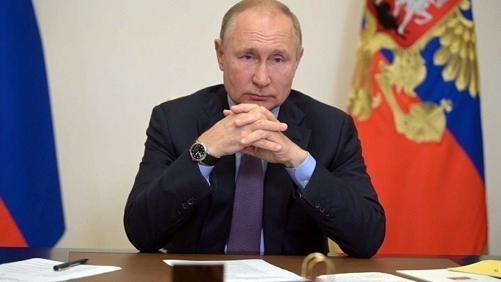 Πούτιν: Προτρέπει τις Ρωσίδες να κάνουν 7-8 παιδιά (vid)
