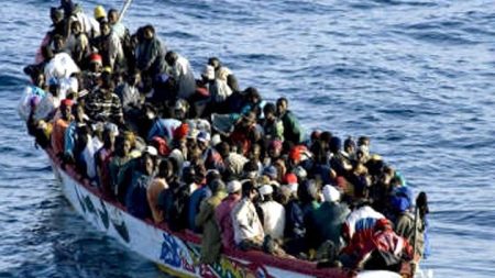 The Economist: Πώς να διαχειριστούμε την πολιτική της μετανάστευσης