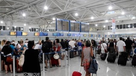 Ελληνικά αεροδρόμια: Σημαντική αύξηση της επιβατικής κίνησης τον περασμένο Μάρτιο