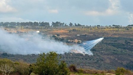Πυρά στα σύνορα Ισραήλ-Λιβάνου, η ανησυχία για το ξέσπασμα ευρύτερου πολέμου εντείνεται