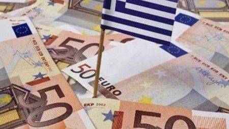Βελτιωμένες προοπτικές για την ελληνική οικονομία βλέπει ο οίκος αξιολόγησης DBRS