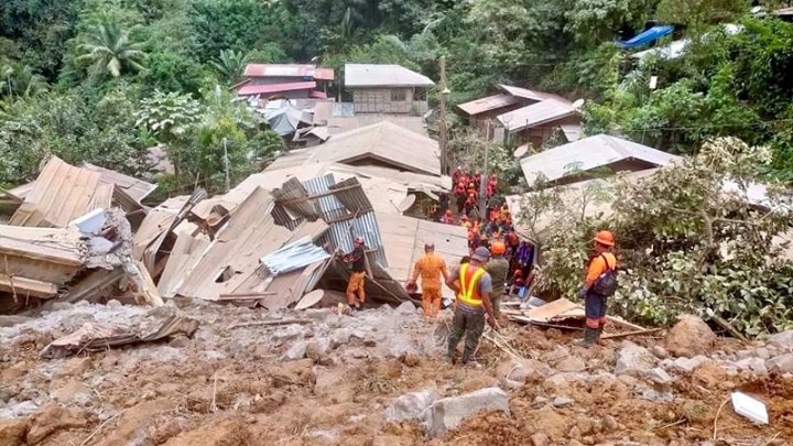 w09 65835philippineslandslide