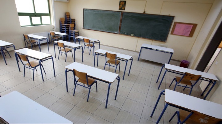 Έρευνα ΙΝΕ-ΓΣΕΕ: Ένας κατώτατος μισθός «φεύγει» για την εκπαίδευση των παιδιών