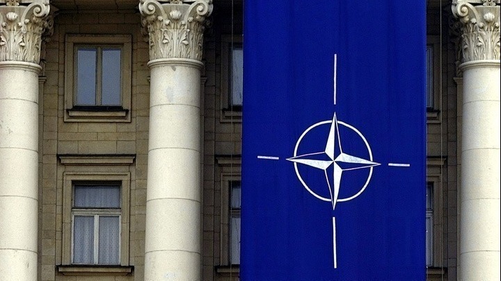Το NATO εξετάζει το ενδεχόμενο να καταρρίπτει πυραύλους της Ρωσίας