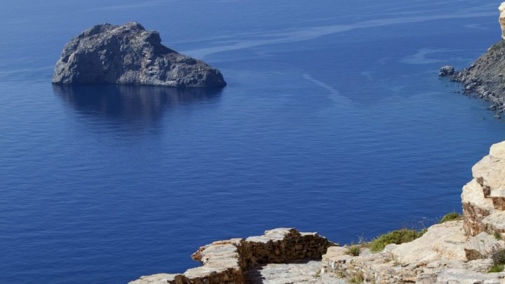 w12 85816amorgos