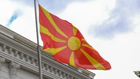 w28 212208w21201327northmacedoniaflagw2662006skflag