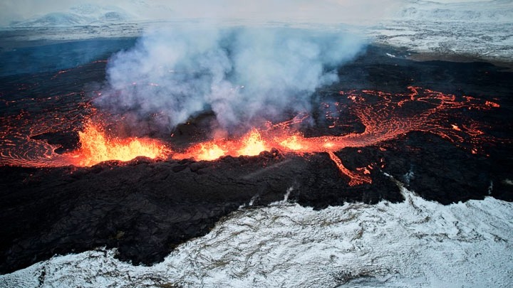 w14 110709icelandvolcano