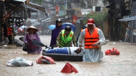 w16 110211w1272416vietnamfloods